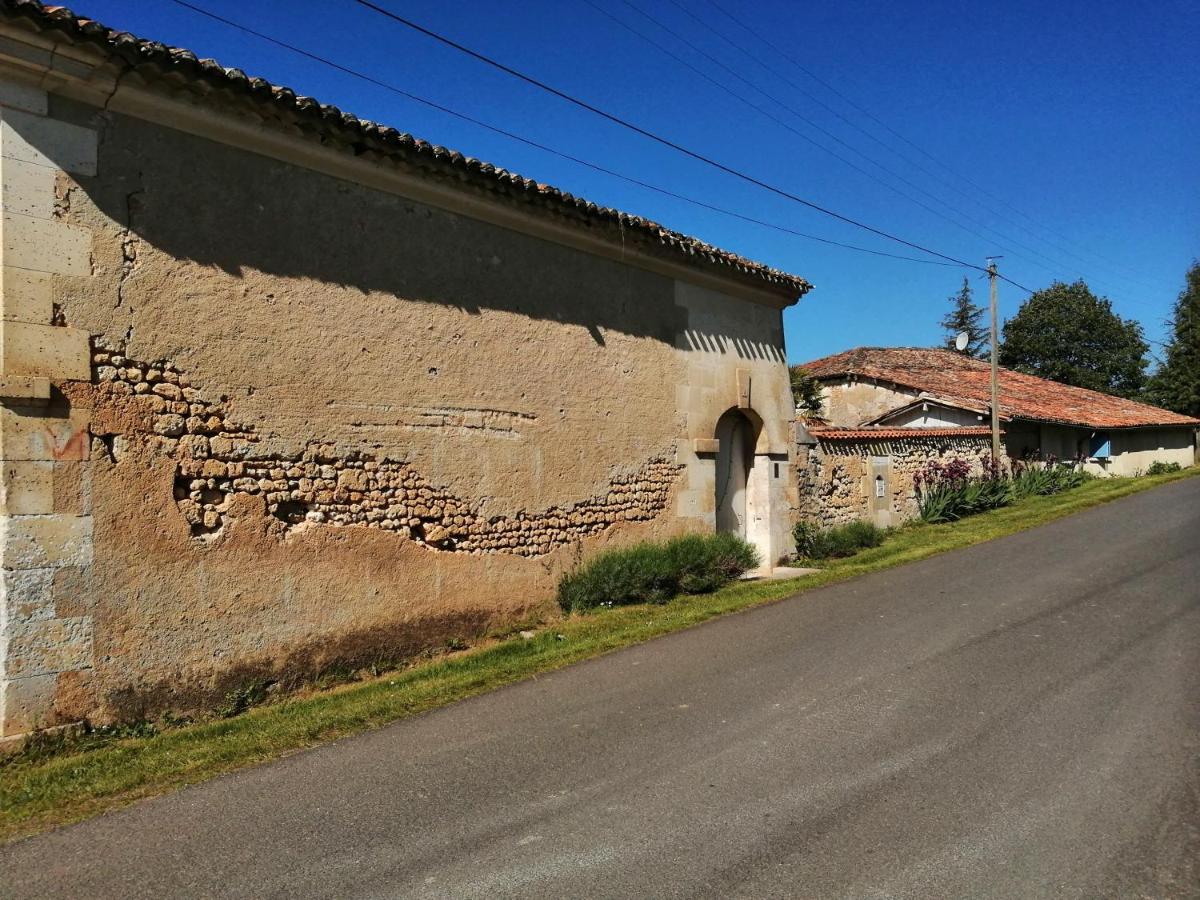 Le Clos Beldane Bed & Breakfast Le Tatre Exterior photo